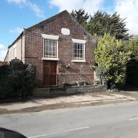 The Old Chapel-The Nave Apartment Gristhorpe Exterior photo